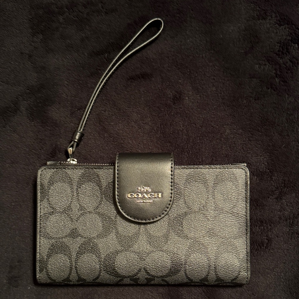 COACH Phone Wallet/Wristlet